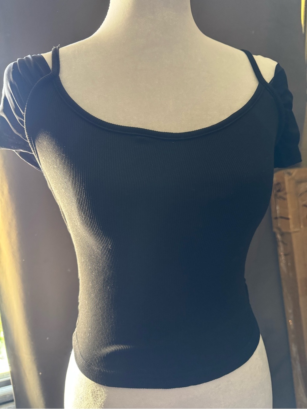 Black Cold-Shoulder Ribbed Women's Top - Picture 3 of 5